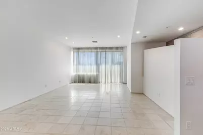 1145 E Whitton Avenue #1008, Phoenix, AZ 85014 - Photo 6