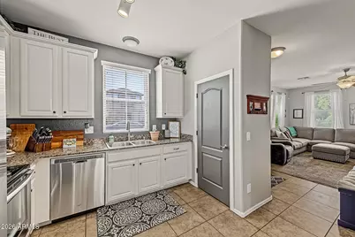 10160 E Isleta Avenue, Mesa, AZ 85209 - Photo 10