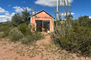 975 E Aviation Ave, Bisbee, AZ 85603 - Photo 14