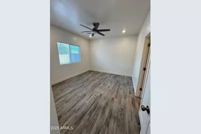 2814 E Roeser Road # 1, Phoenix, AZ 85040 - Photo 8