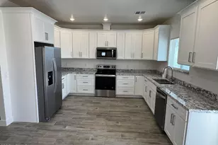 2814 E Roeser Rd, Phoenix, AZ 85040 - Photo 4