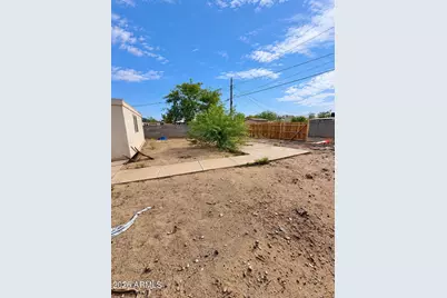 5012 S 35th Drive, Phoenix, AZ 85041 - Photo 14