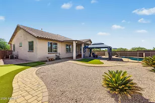 402 E Blue Eagle Ln, Phoenix, AZ 85086 - Photo 40