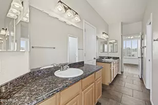 402 E Blue Eagle Ln, Phoenix, AZ 85086 - Photo 30