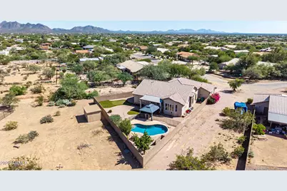 402 E Blue Eagle Lane, Phoenix, AZ 85086 - Photo 48