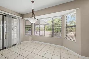 14752 W Buttonwood Dr, Sun City West, AZ 85375 - Photo 12
