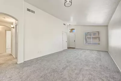 10215 E Kiva Avenue, Mesa, AZ 85209 - Photo 8