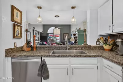 11020 N 27th Avenue, Phoenix, AZ 85029 - Photo 6
