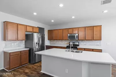 7704 S 23rd Lane, Phoenix, AZ 85041 - Photo 10