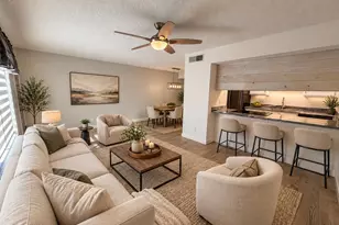 20222 N 21st Dr, Phoenix, AZ 85027 - Photo 12