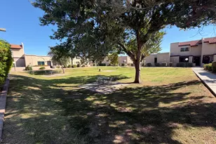 20222 N 21st Dr, Phoenix, AZ 85027 - Photo 46