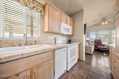 17200 W Bell Road #913, Surprise, AZ 85374 - Photo 16