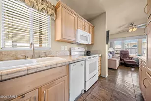 17200 W Bell Rd, Surprise, AZ 85374 - Photo 16