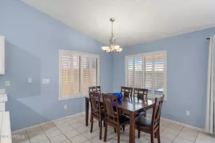 2823 E Blackhawk Dr, Phoenix, AZ 85050 - Photo 10