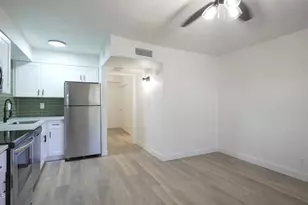 3025 N 36th St, Phoenix, AZ 85018 - Photo 2