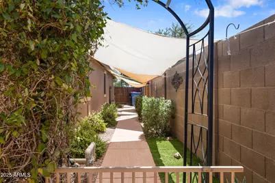 2992 E Ravenswood Drive, Gilbert, AZ 85298 - Photo 32