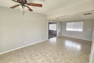201 W Barrus Pl, Casa Grande, AZ 85122 - Photo 6