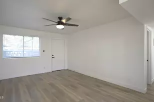 3025 N 36th St, Phoenix, AZ 85018 - Photo 2