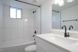 3025 N 36th St, Phoenix, AZ 85018 - Photo 6