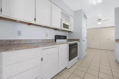 7906 E Kiowa Avenue, Mesa, AZ 85209 - Photo 8