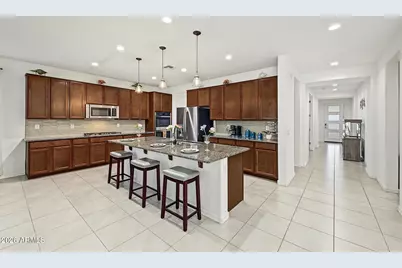 7528 W Odeum Lane, Phoenix, AZ 85043 - Photo 6