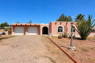 1017 E Justin St, Pearce, AZ 85625 - Photo 1