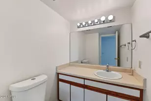 2573 W Monte Cristo Ave, Phoenix, AZ 85023 - Photo 16