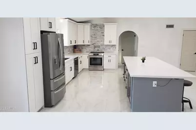 4741 W Park View Lane, Glendale, AZ 85310 - Photo 6
