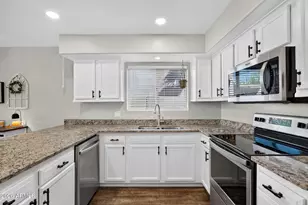 152 S Abalone Dr, Gilbert, AZ 85233 - Photo 8