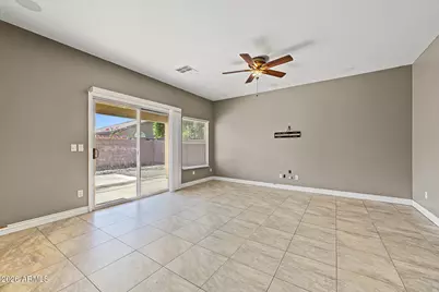 15807 W Calavar Road, Surprise, AZ 85379 - Photo 8