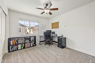2040 E Heartwood Ln, Phoenix, AZ 85022 - Photo 14