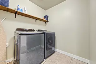 2040 E Heartwood Ln, Phoenix, AZ 85022 - Photo 20
