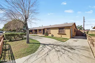 3602 N 64th Dr, Phoenix, AZ 85033 - Photo 2