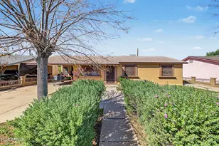 3602 N 64th Dr, Phoenix, AZ 85033 - Photo 1