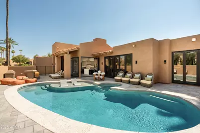 4440 E Camelback Road #31, Phoenix, AZ 85018 - Photo 2