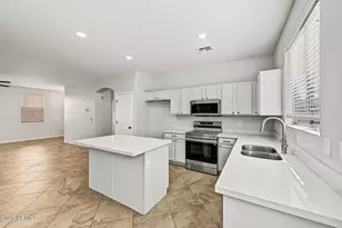 9042 W Bluefield Ave, Peoria, AZ 85382 - Photo 10