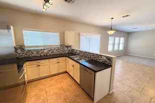 9424 W Eaton Rd, Phoenix, AZ 85037 - Photo 12
