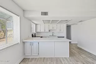 1037 N 74th St, Scottsdale, AZ 85257 - Photo 8