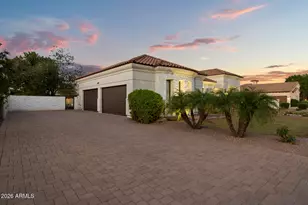 2758 E Locust Dr, Chandler, AZ 85286 - Photo 2