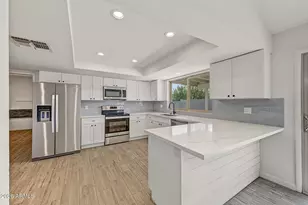 19236 N 22nd Ln, Phoenix, AZ 85027 - Photo 10