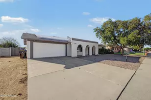 19236 N 22nd Ln, Phoenix, AZ 85027 - Photo 2