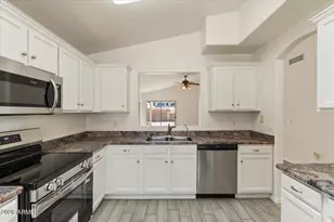 8575 W Rue De Lamour, Peoria, AZ 85381 - Photo 6