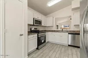 8575 W Rue De Lamour, Peoria, AZ 85381 - Photo 30