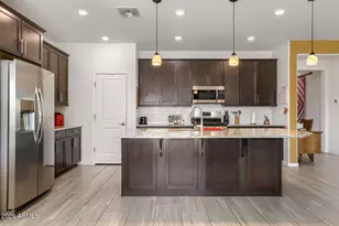 9221 W Willow Bend Ln, Phoenix, AZ 85037 - Photo 6