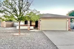 1808 N Bullmoose Dr, Chandler, AZ 85224 - Photo 1