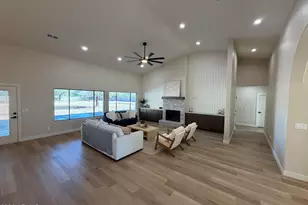 8921 N 172nd Dr, Waddell, AZ 85355 - Photo 4