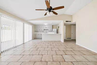 8202 W Highland Avenue, Phoenix, AZ 85033 - Photo 10