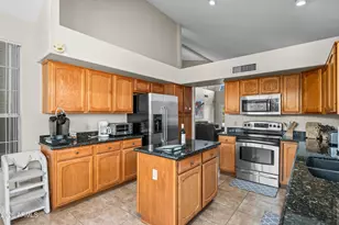 5624 E Evans Dr, Scottsdale, AZ 85254 - Photo 10