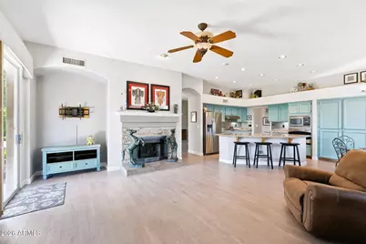 6519 W Crest Lane, Glendale, AZ 85310 - Photo 4