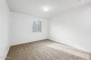 3330 S Elm St, Tempe, AZ 85282 - Photo 18